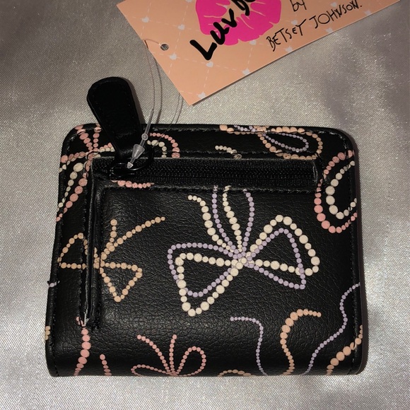 Betsey Johnson Luv Betsey Snap Card Wallet Black With Faux Pearl Bow Print NWT - Picture 8 of 16